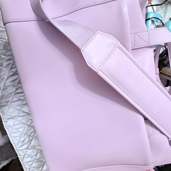 MONSE Lavender Leather Travel Tote - Picture 11 of 12